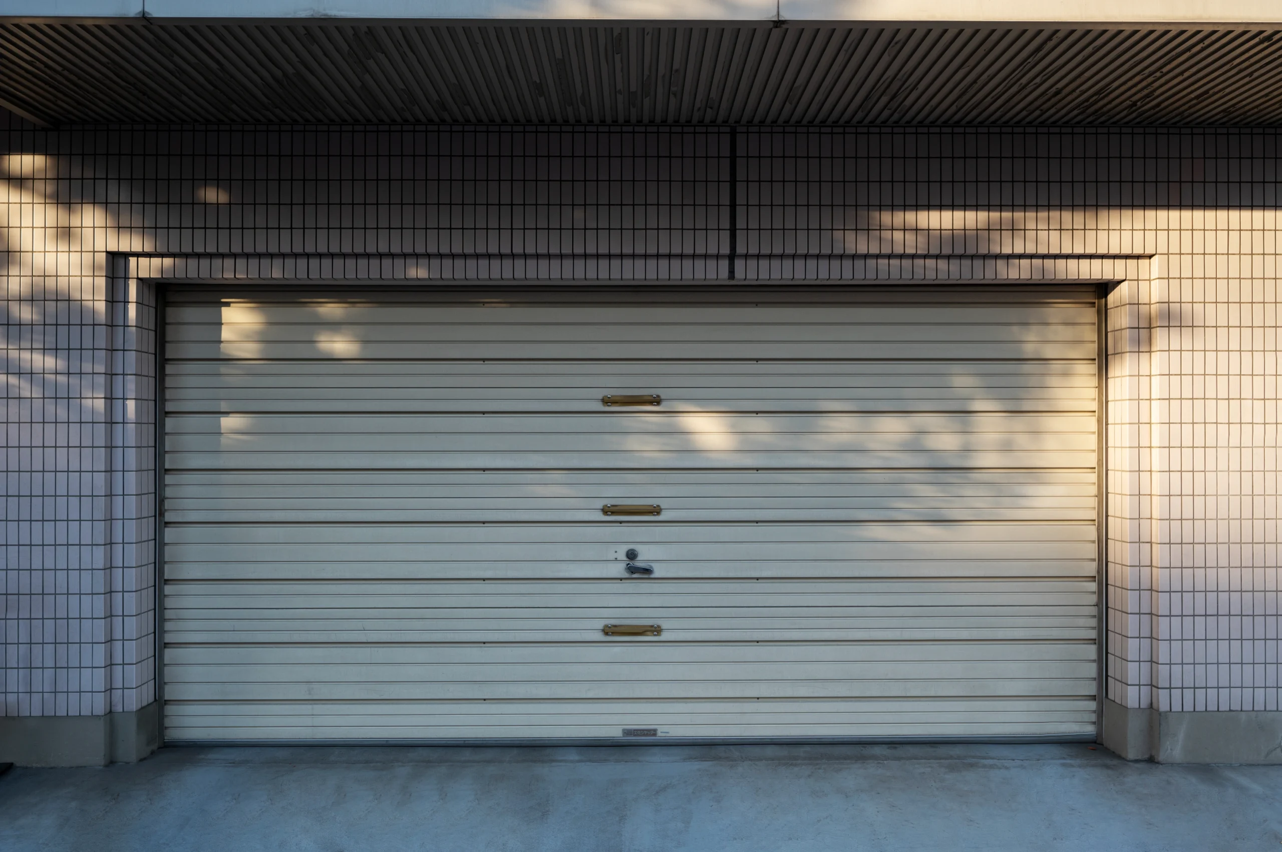 Garage door repair Spring Hill, TN — technician at work